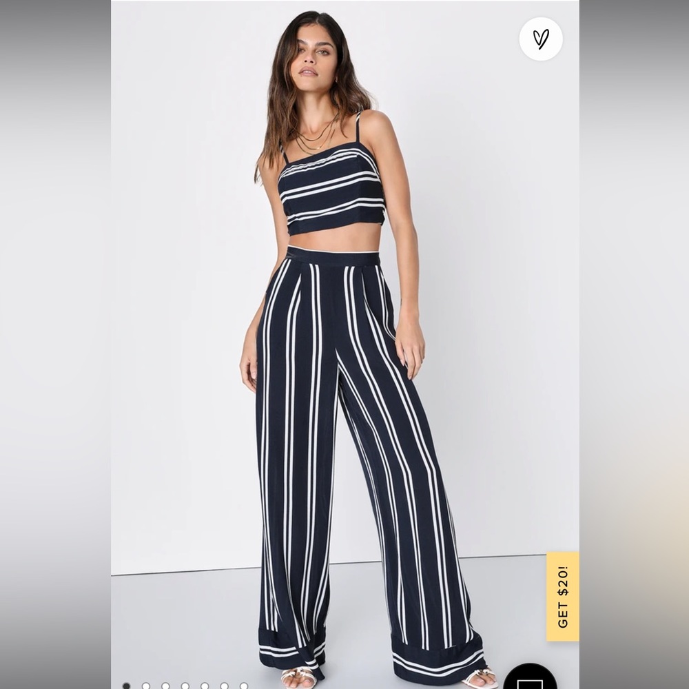 New w/o tags. Lulu’s Coastal Living Blue/White Striped 2 Piece Jumpsuit.